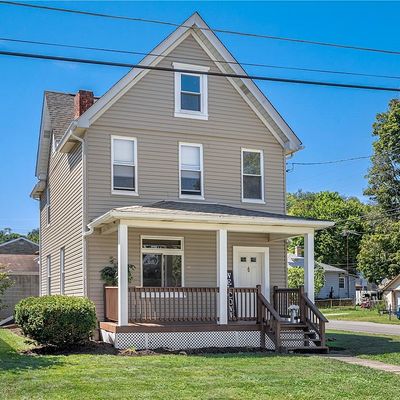 1270 Needham St, Crescent, PA 15046