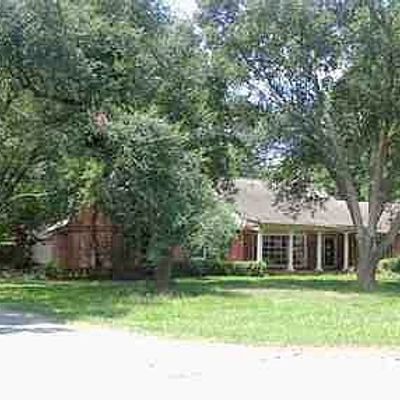 13 Wolfe Dr, Mc Gehee, AR 71654