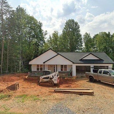 132 Buck Shoals Cir, Hudson, NC 28638