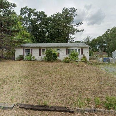 135 Hanover Blvd, Browns Mills, NJ 08015