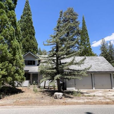 135 Finch Dr, Big Bear Lake, CA 92315