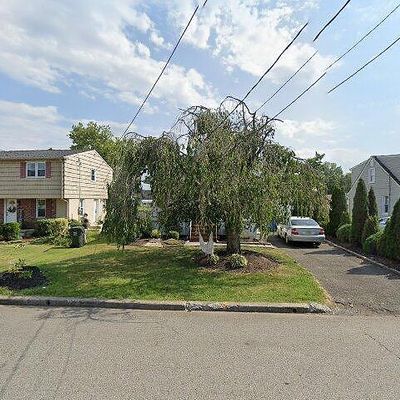 135 Schoder Ave, Woodbridge, NJ 07095