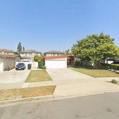 13592 Descanso Dr, Westminster, CA 92683