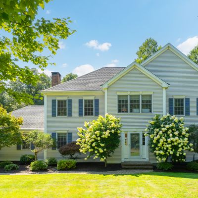 12 Renees Way, Guilford, CT 06437