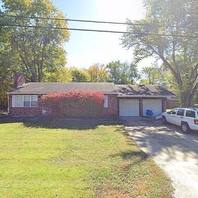 120 Lavernel Dr, Fenton, MO 63026