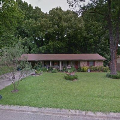 1211 Pineview Dr, Clinton, MS 39056