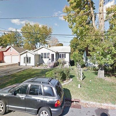 122 Iroquois Ave, Lake Hiawatha, NJ 07034