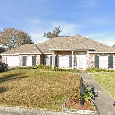 1224 Barbe Dr, Westwego, LA 70094