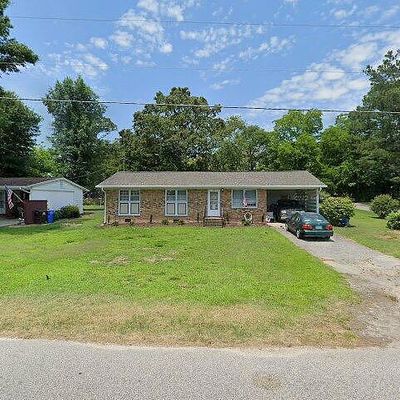 123 N Willow St, Angier, NC 27501