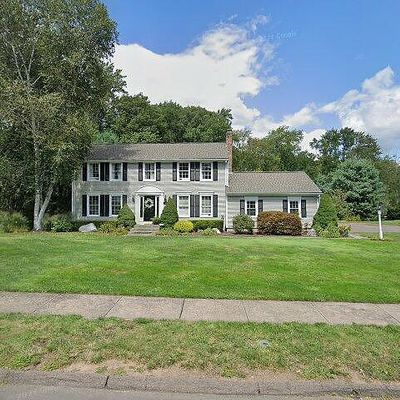 125 Burgundy Dr, Berlin, CT 06037