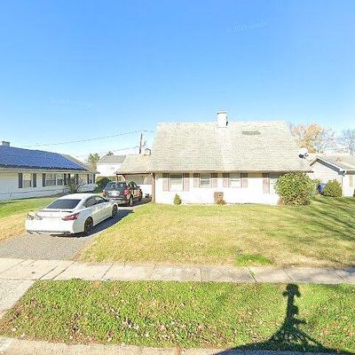 15 Madestone Ln, Willingboro, NJ 08046