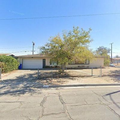 15071 Condor Rd, Victorville, CA 92394