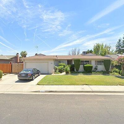 1536 Scott Ave, Clovis, CA 93611