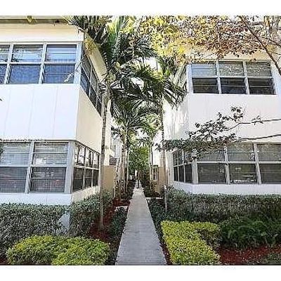 1560 Pennsylvania Ave, Miami Beach, FL 33139