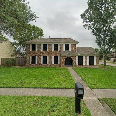 15835 Pipers View Dr, Webster, TX 77598