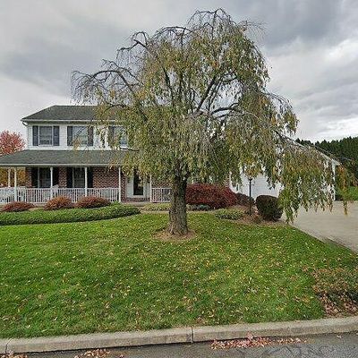 159 Rose Inn Ave, Nazareth, PA 18064