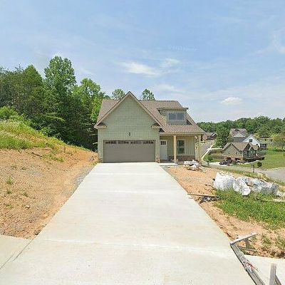 16 Blue Herron Dr, Rock Spring, GA 30739