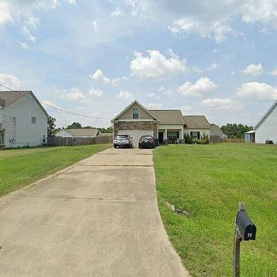 16 Churchhill Dr, Fort Mitchell, AL 36856