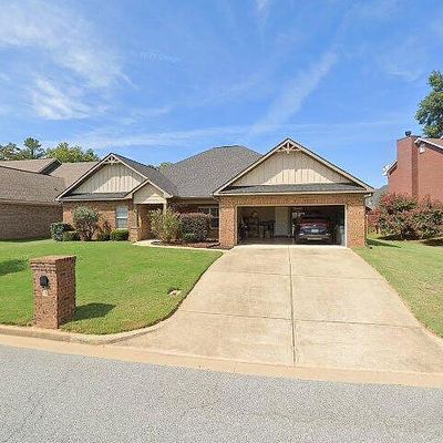 1604 Hydrangea Dr, Phenix City, AL 36867