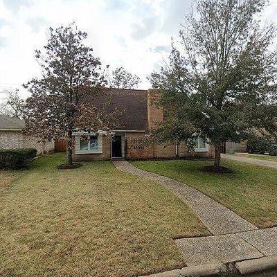 13931 Locke Ln, Houston, TX 77077