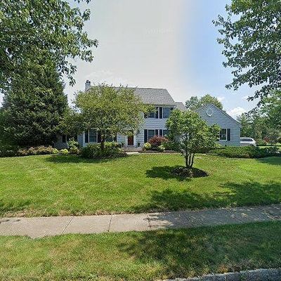 14 Barrington Dr, Princeton Junction, NJ 08550