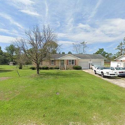 14 Beard Dr, Dalzell, SC 29040