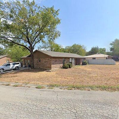 1401 Vine St, Bridgeport, TX 76426