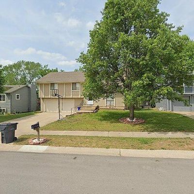 1418 E 123 Rd St, Olathe, KS 66061