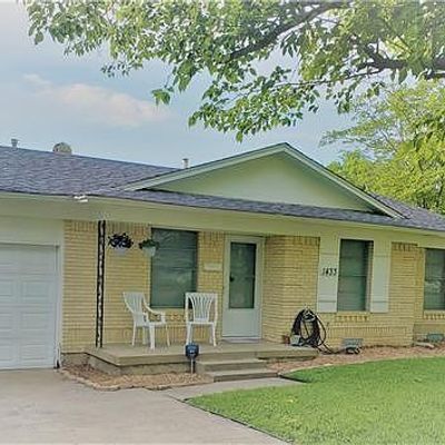 1433 Buena Vista St, Mesquite, TX 75149