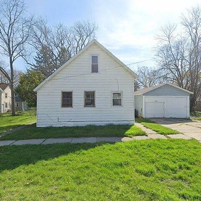 1450 Barclay St, Muskegon, MI 49441