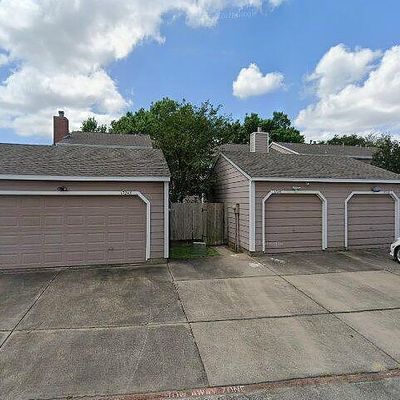 17247 Saturn Ln, Houston, TX 77058