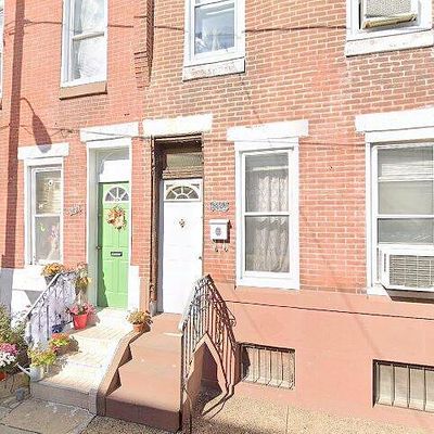 1737 Pierce St, Philadelphia, PA 19145