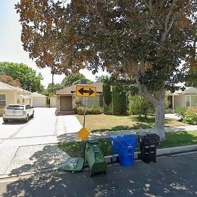 17430 Haynes St, Van Nuys, CA 91406