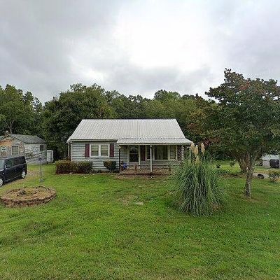 1749 Surry Ave, Mount Airy, NC 27030