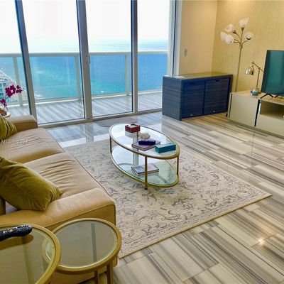 1830 S Ocean Dr #3812, Hallandale Beach, FL 33009