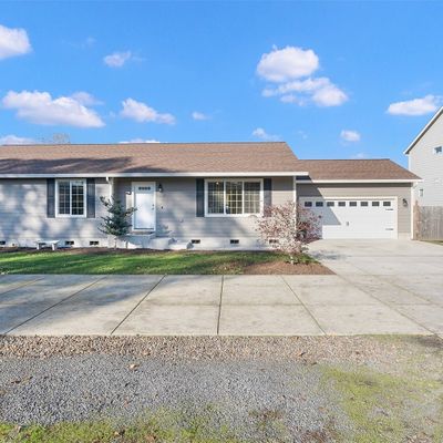 1839 Lewis River Rd, Woodland, WA 98674