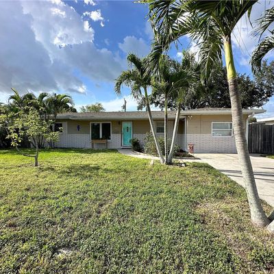 1859 67 Th Ave N, Saint Petersburg, FL 33702