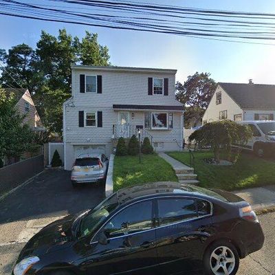 19 Ackerson Pl, Passaic, NJ 07055