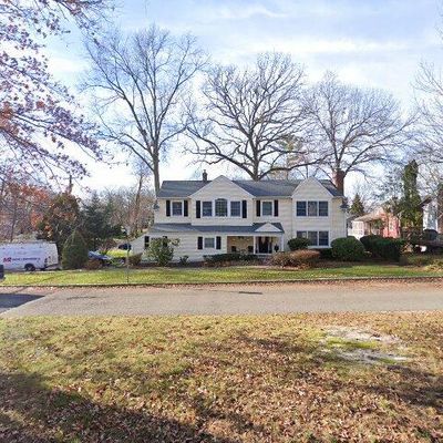 19 Canterbury Dr, Ramsey, NJ 07446