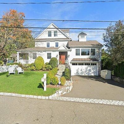 19 Suburban Ave, Cos Cob, CT 06807