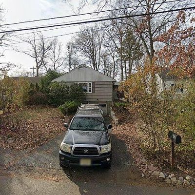 17 Tomahawk Trl, Denville, NJ 07834