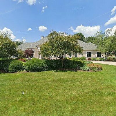 17010 Sanctuary Trl, Brookfield, WI 53005