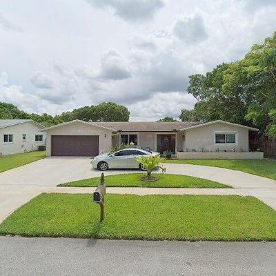 1711 Nw 107 Th Ave, Pembroke Pines, FL 33026