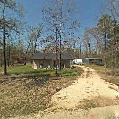 207 Sparrow Hawk Dr, Livingston, TX 77351