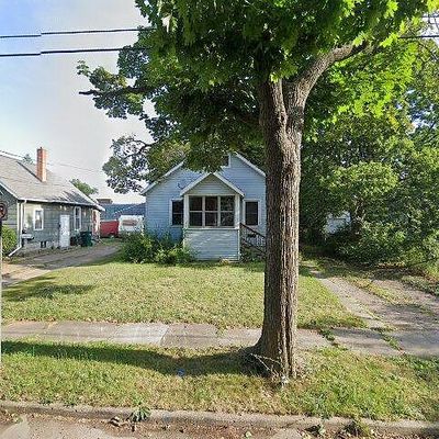 208 Russell St, Lansing, MI 48906