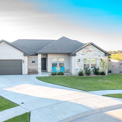 215 Andrea Ct, Victoria, TX 77904