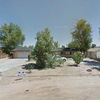 21870 Biloxi Rd, Apple Valley, CA 92307