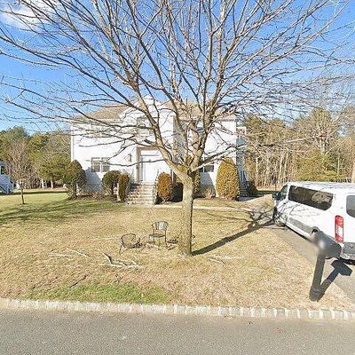 22 Gefen Dr, Lakewood, NJ 08701