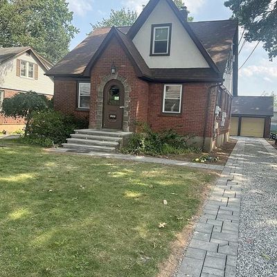 22 Homestead Pl, Bergenfield, NJ 07621