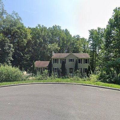 22 Somerset Dr, Belvidere, NJ 07823